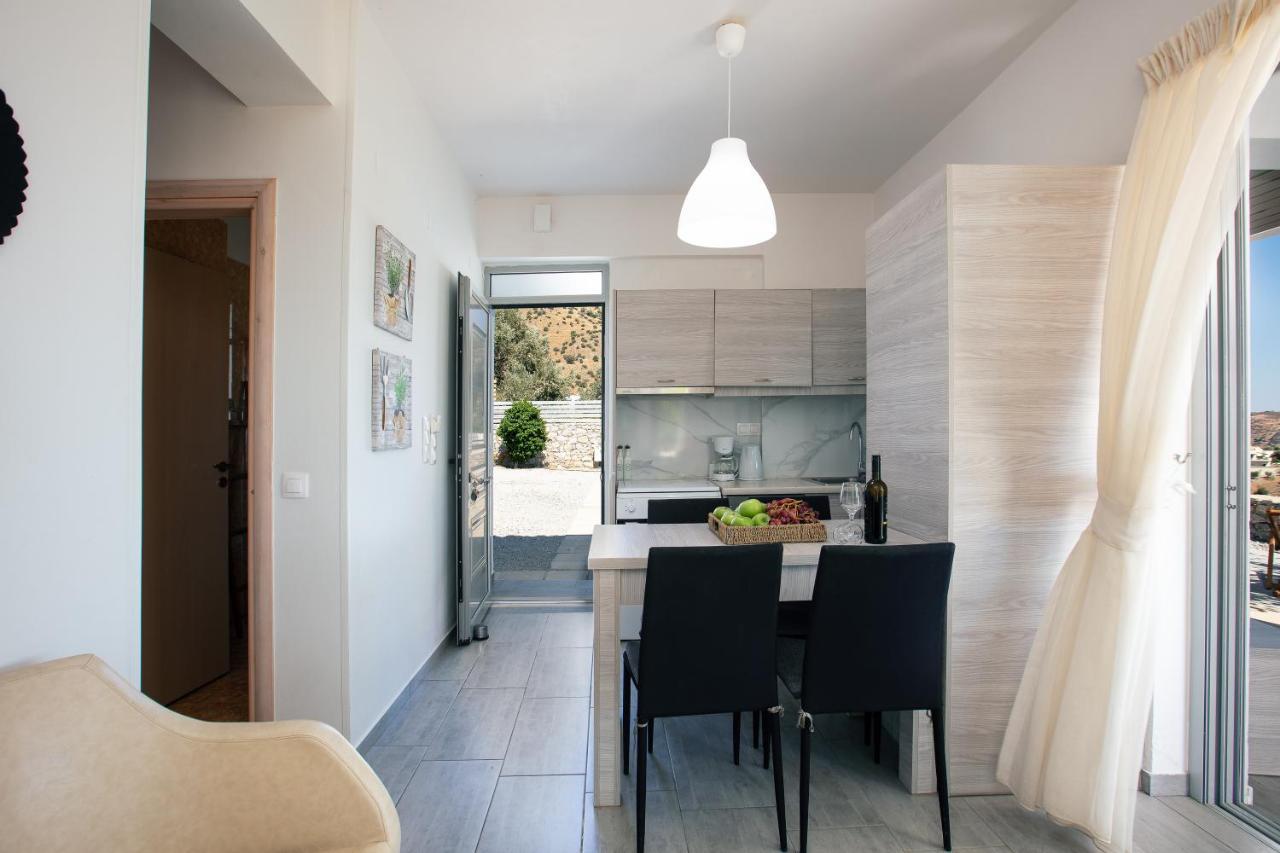 Evgoro Luxury Suites Agia Galini  Exterior photo