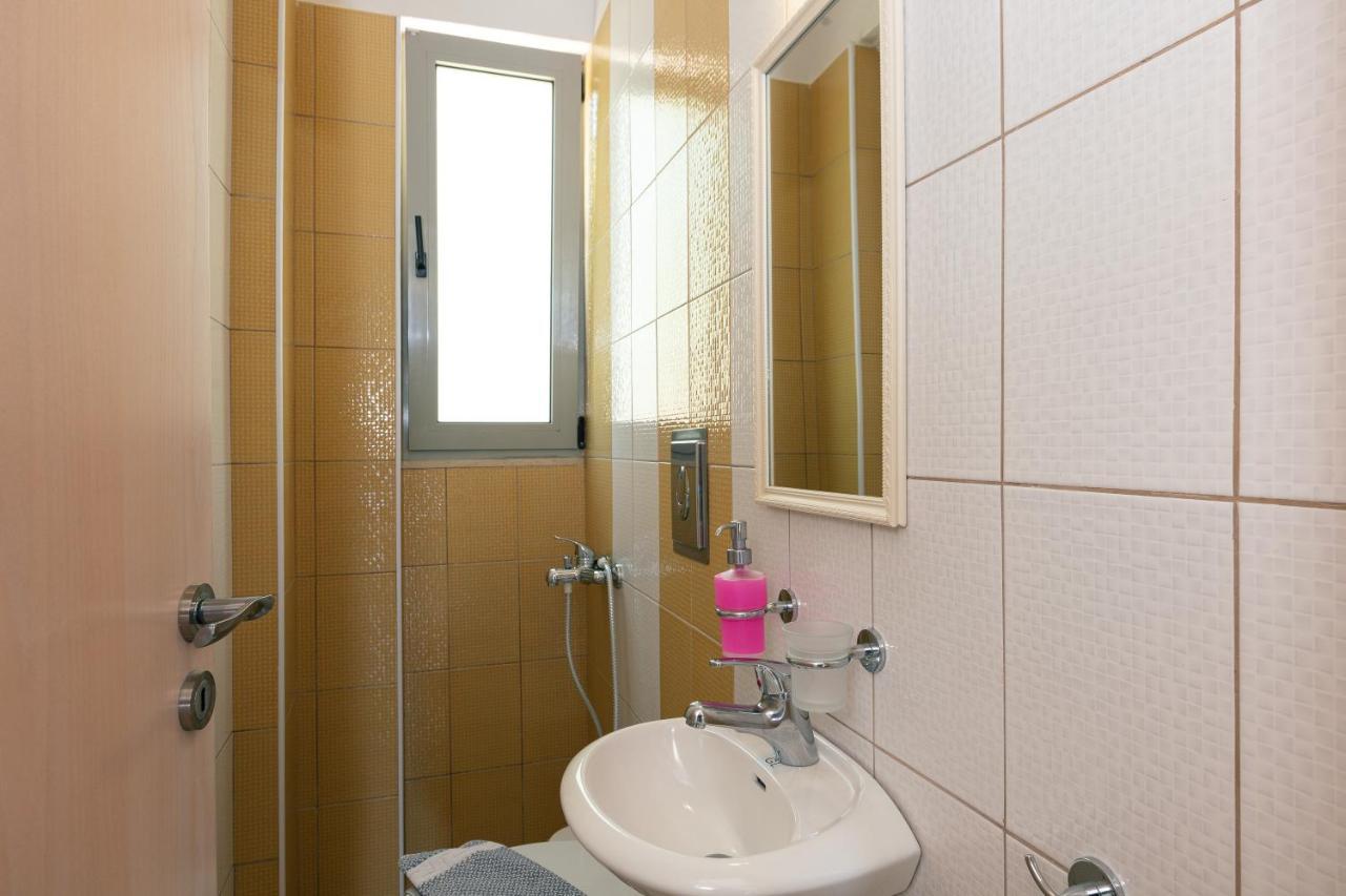 Evgoro Luxury Suites Agia Galini  Exterior photo