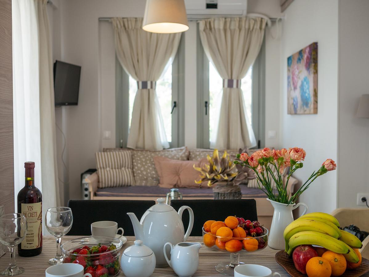 Evgoro Luxury Suites Agia Galini  Exterior photo